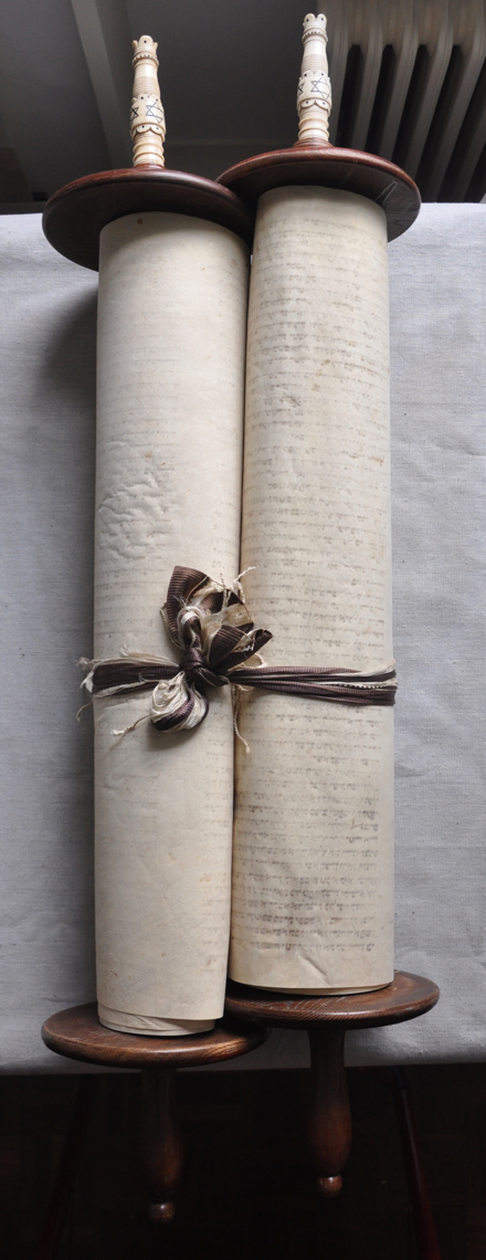 Scroll Image