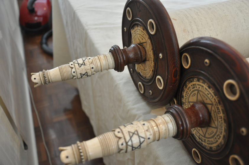 Scroll Image