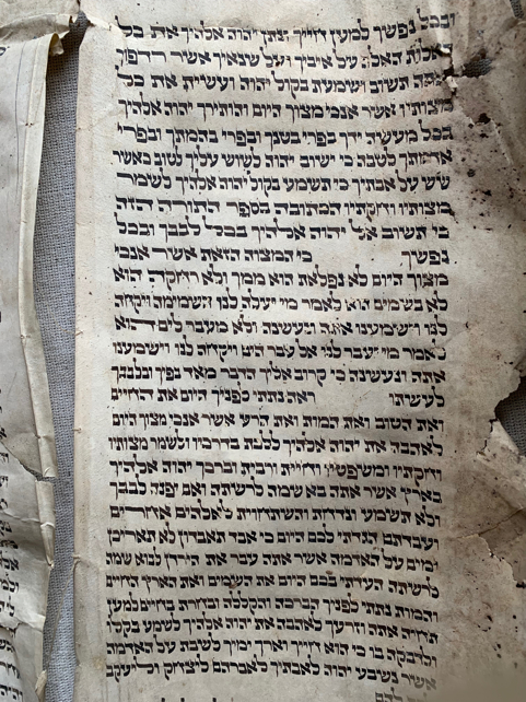 Scroll Image