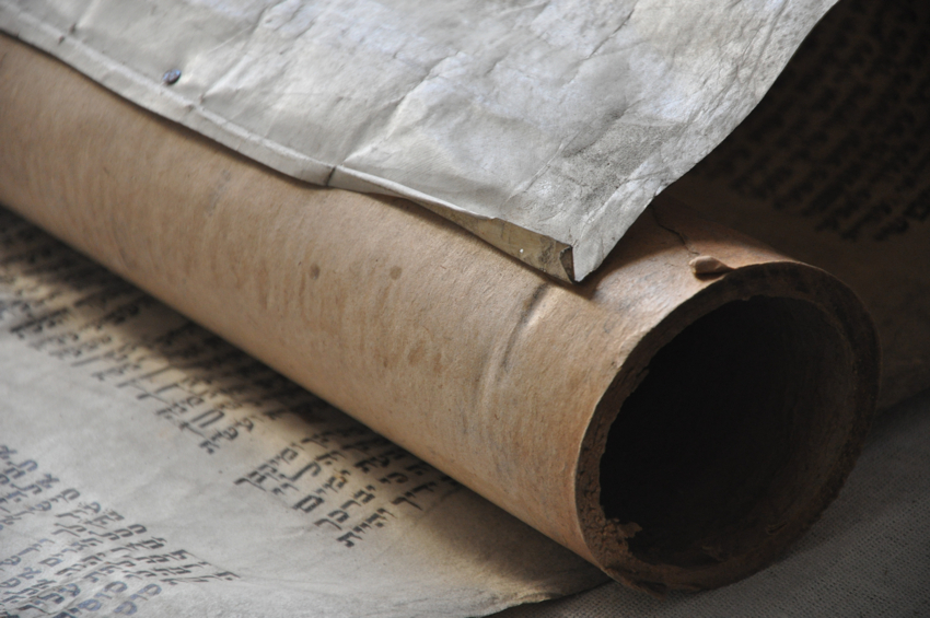 Scroll Image