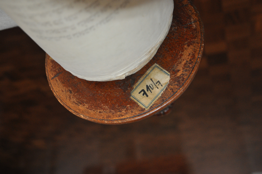 Scroll Image