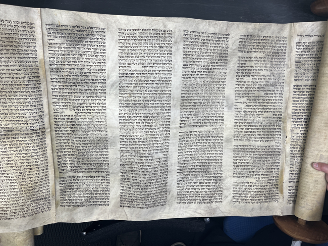 Scroll Image