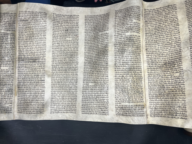 Scroll Image