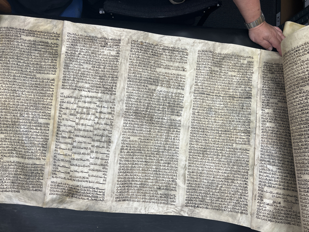 Scroll Image