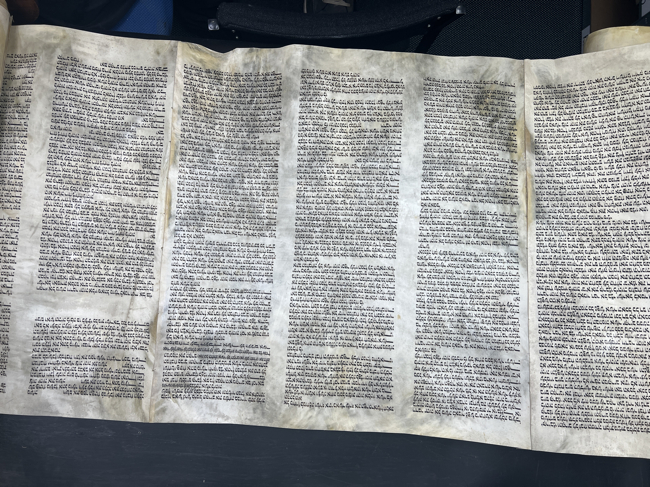 Scroll Image