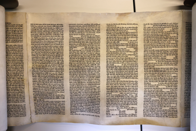 Scroll Image