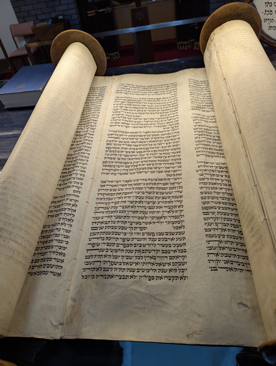 Scroll Image