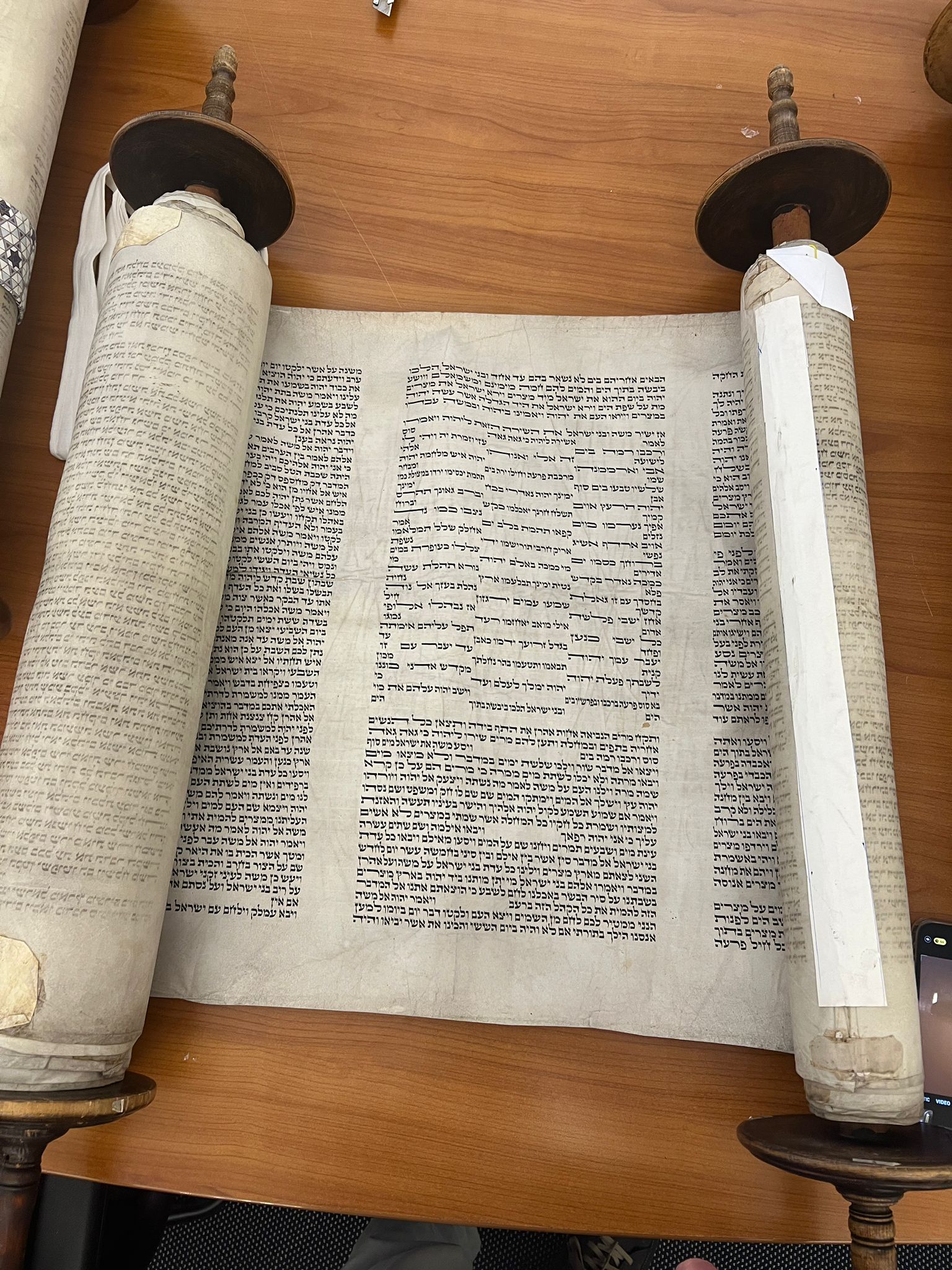 Scroll Image