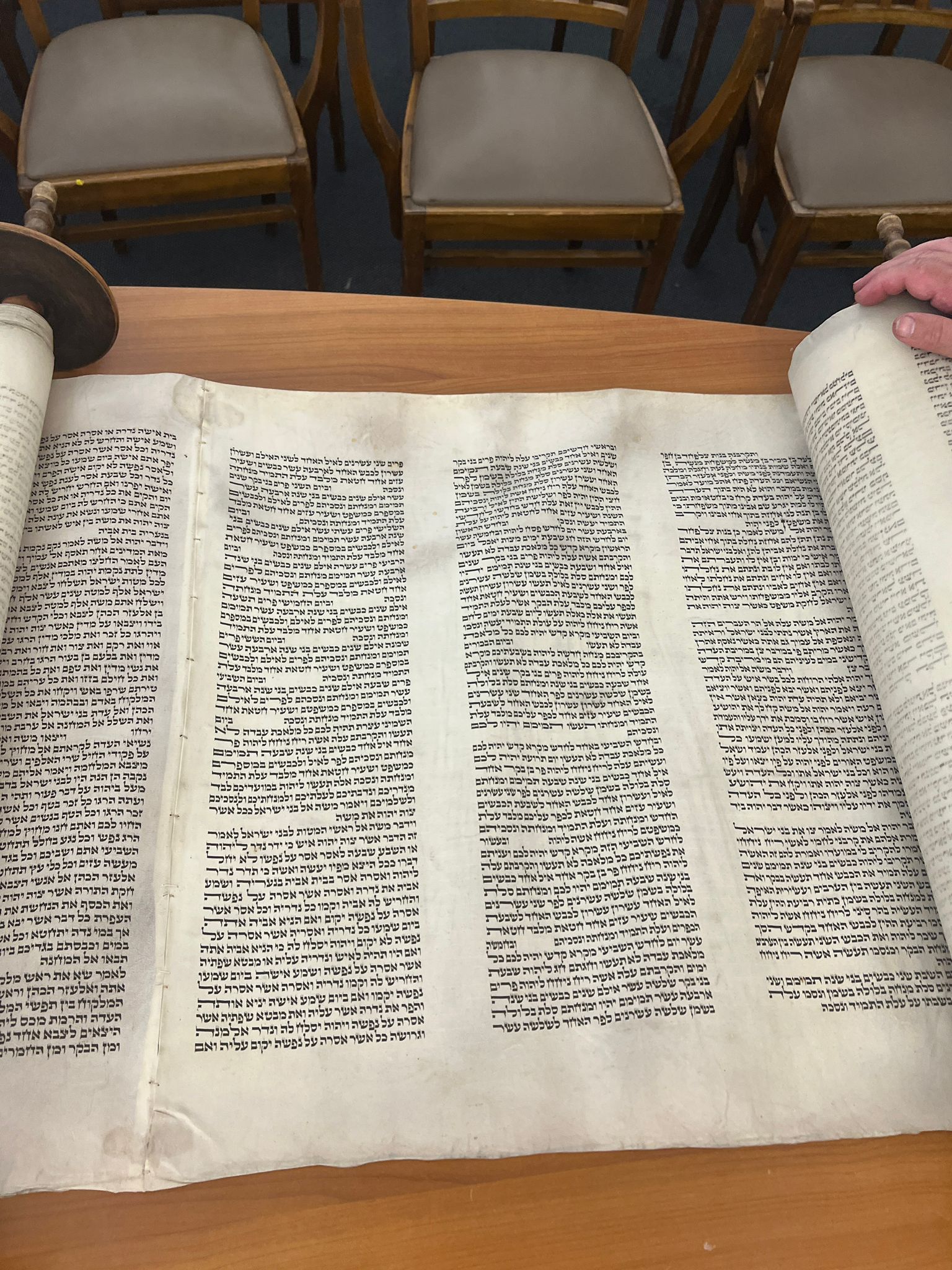 Scroll Image