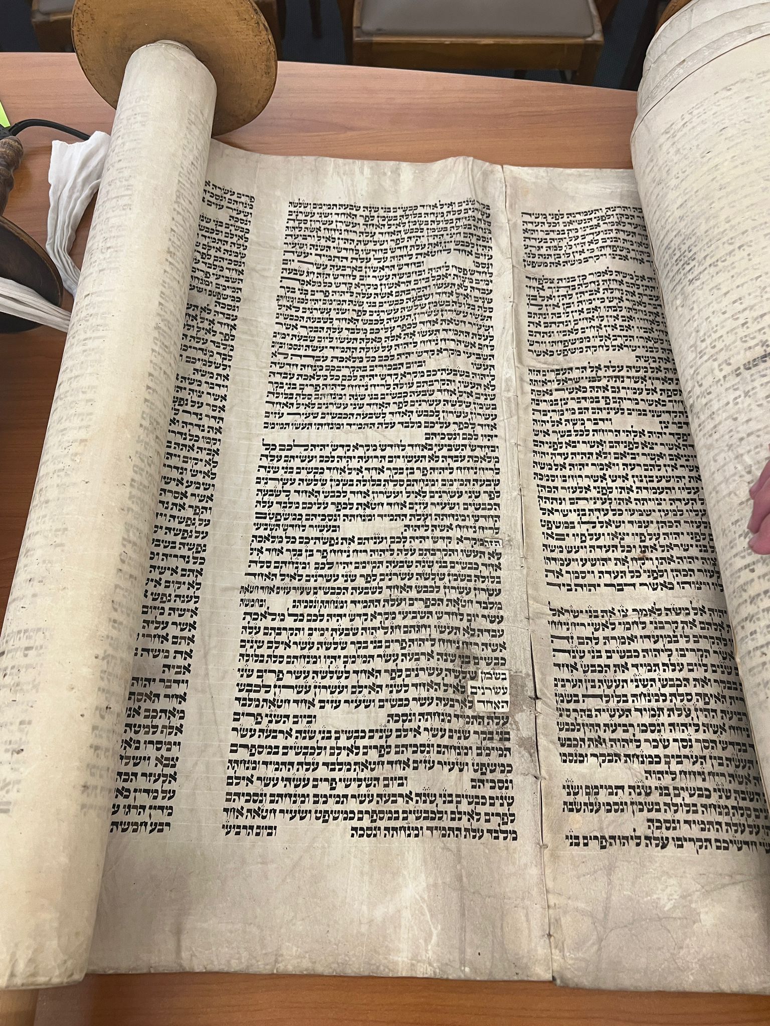 Scroll Image